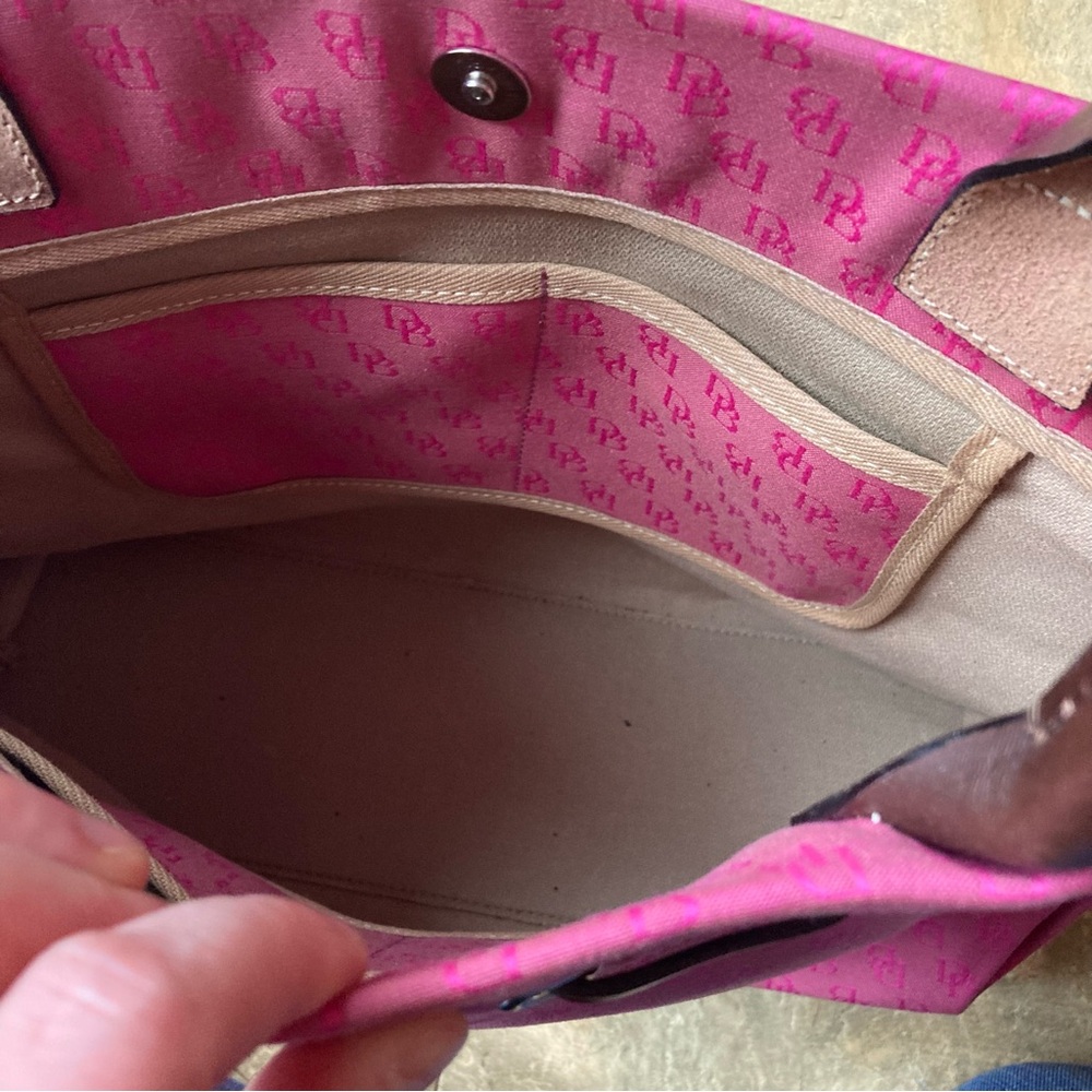Vintage Dooney&Burke tote Handbag Pink with Logo Canvas and Dual Leather Handles - Picture 11 of 16